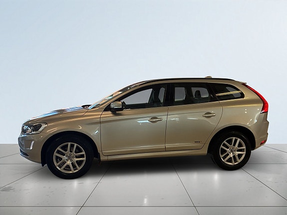 Volvo XC60 3 of 18