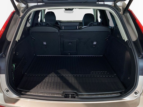 Volvo XC60 14 of 20