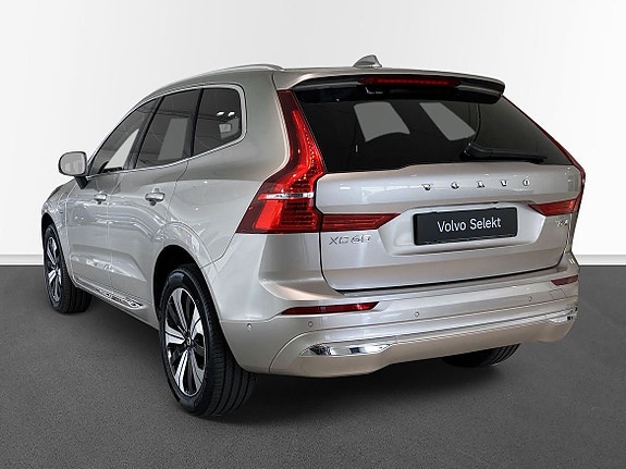 Volvo XC60 2 of 20