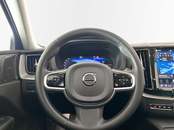 Volvo XC60 11 of 20