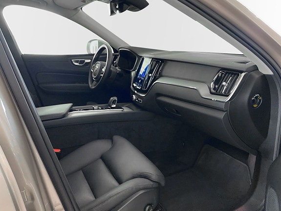 Volvo XC60 5 of 20