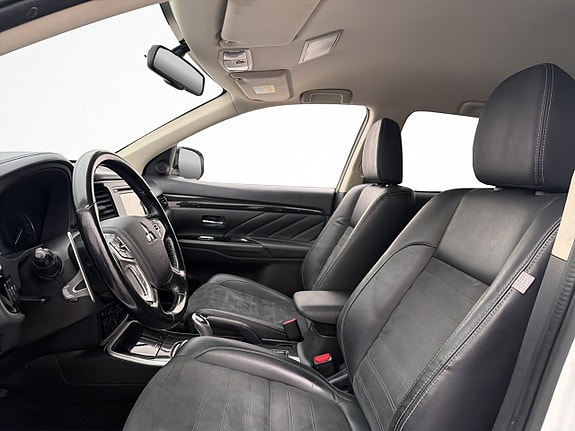 Mitsubishi Outlander 12 of 27