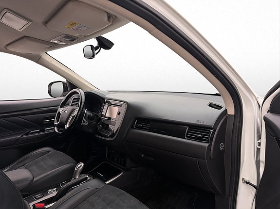 Mitsubishi Outlander 22 of 27
