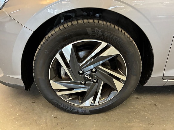 Hyundai i20 5 of 17