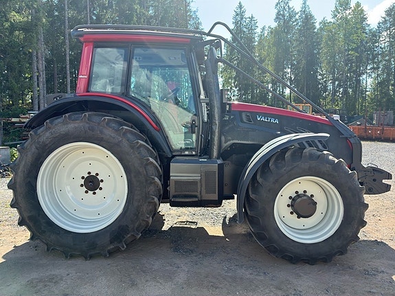 Skogstraktor VALTRA T193H TwinTrack 4 of 6