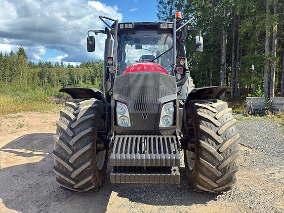 Skogstraktor VALTRA T193H TwinTrack 2 of 6