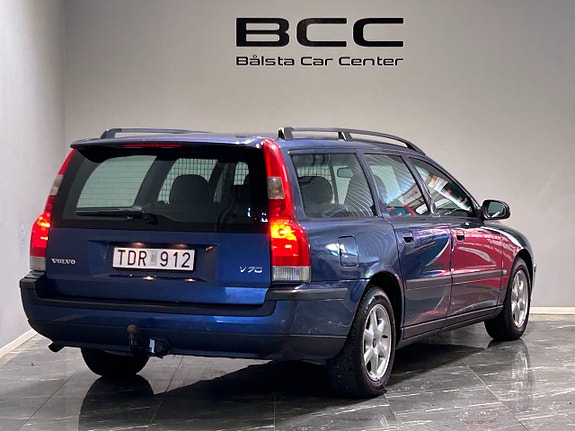 Volvo V70 9 of 21