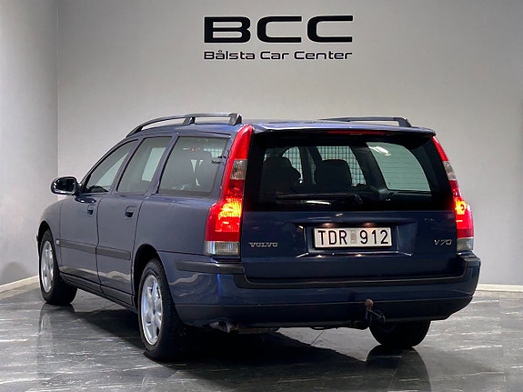 Volvo V70 7 of 21