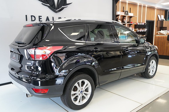 Ford Kuga 4 of 13