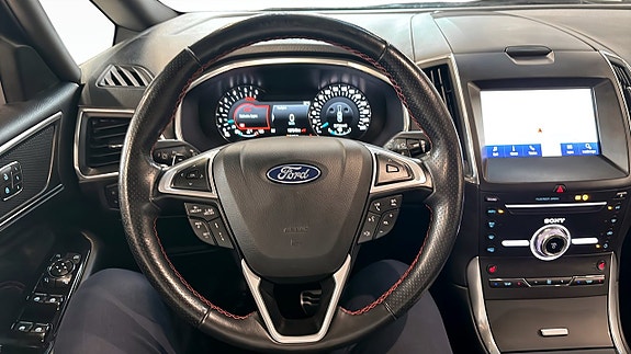 Ford S-MAX 13 of 18