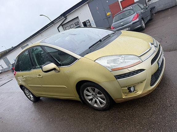 Citroen C4 Picasso 3 of 3