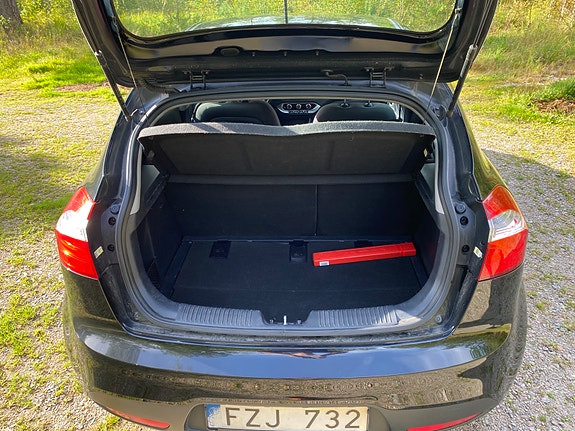 Kia Rio 5 of 8