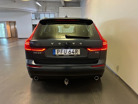 Volvo XC60 7 of 19