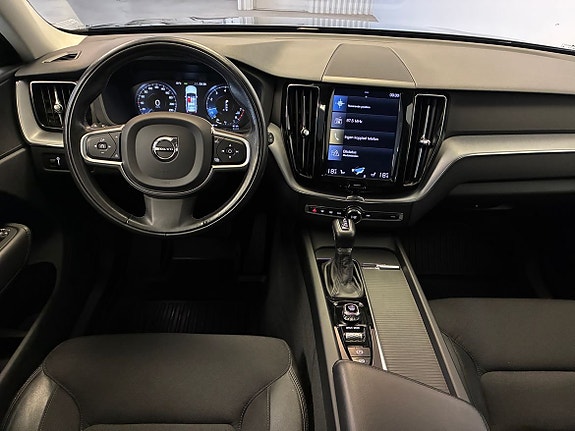 Volvo XC60 13 of 19