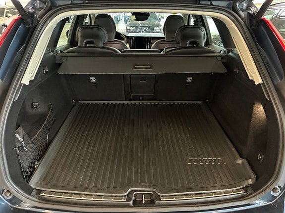 Volvo XC60 9 of 19