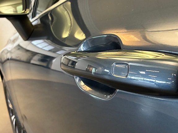 Volvo XC60 11 of 19