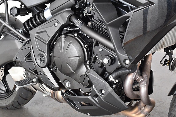 Kawasaki Versys 650 ABS Fullservad 13 of 18