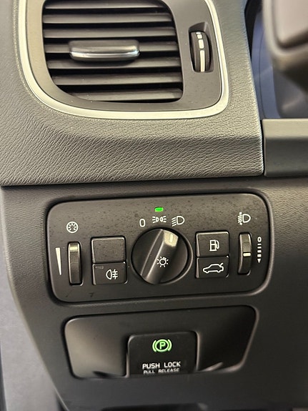 Volvo V60 13 of 14