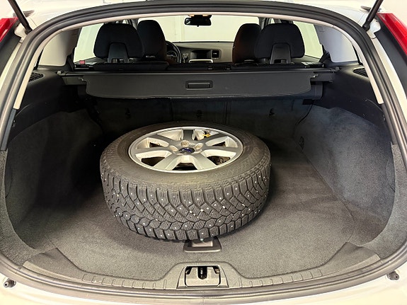 Volvo V60 14 of 14