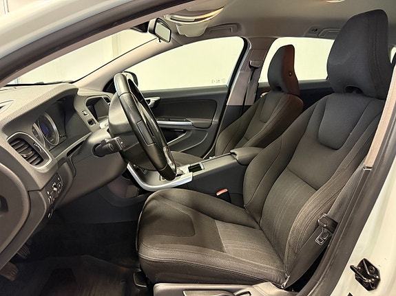 Volvo V60 6 of 14