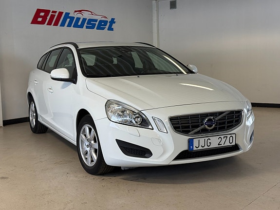 Volvo V60 2 of 14
