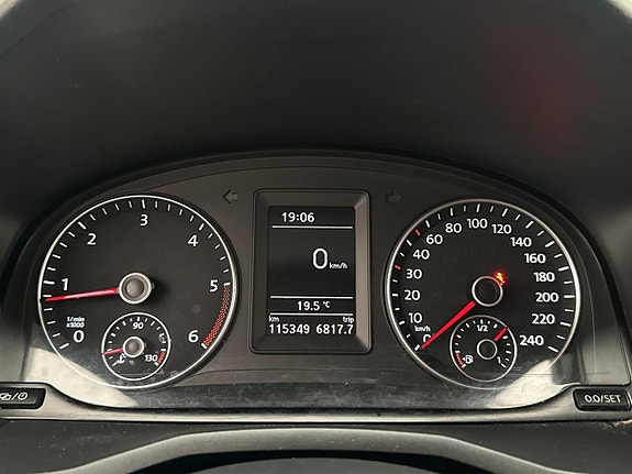 Volkswagen Caddy 17 of 26