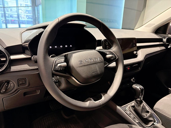 Skoda Fabia 4 of 6