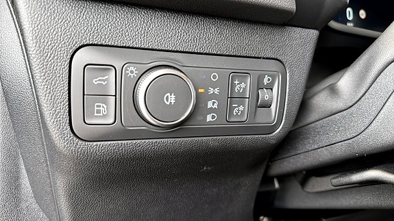Ford Kuga 23 of 23