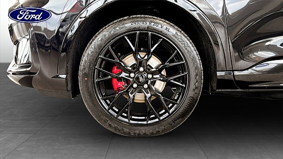 Ford Kuga 9 of 23