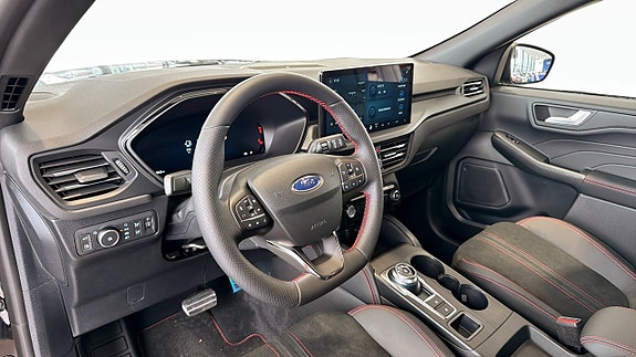 Ford Kuga 12 of 23