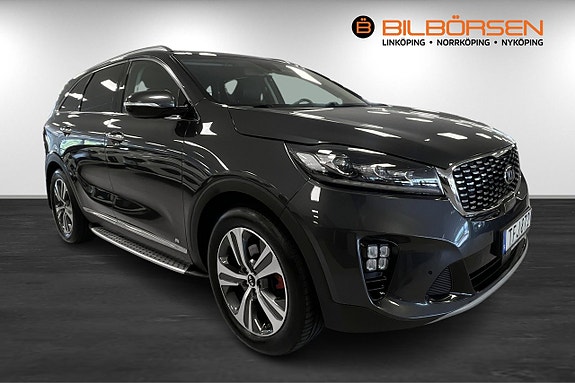 Kia Sorento 3 of 14