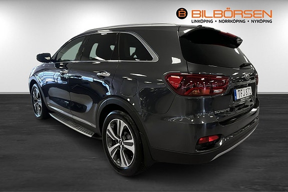 Kia Sorento 6 of 14