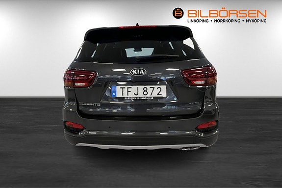Kia Sorento 5 of 14