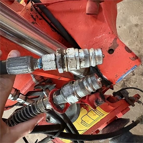 Kuhn Varimaster 152 - 5 furet liftophængt vendeplov / lift m 7 of 22
