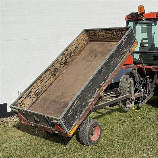 Kubota B2100 - Med kost og tip trailer / with broom and tipt 7 of 30