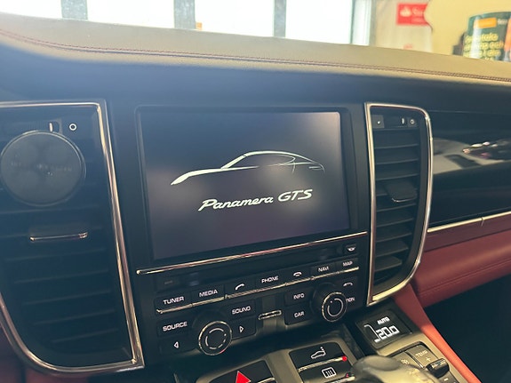 Porsche Panamera GTS 18 of 28