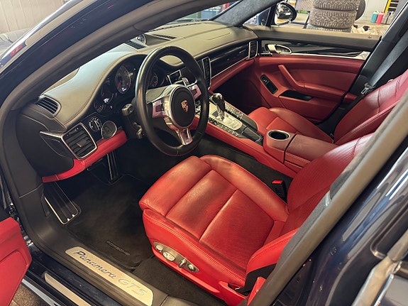 Porsche Panamera GTS 13 of 28