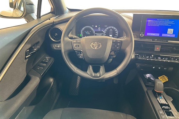 Toyota C-HR 11 of 21
