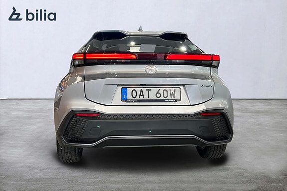 Toyota C-HR 5 of 21