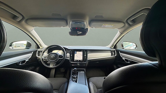 Volvo V90 10 of 29