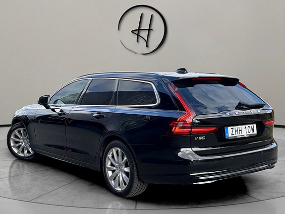 Volvo V90 8 of 29