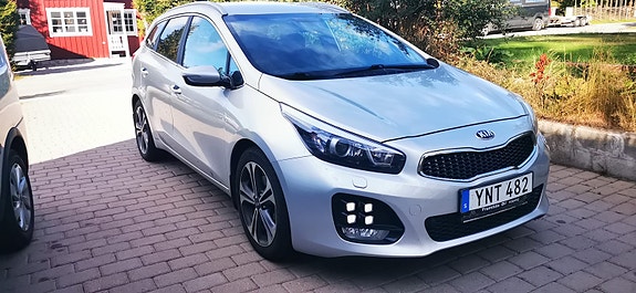 Kia Ceed 2 of 4