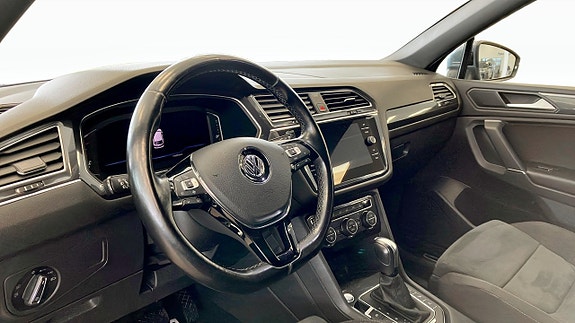 Volkswagen Tiguan 7 of 13