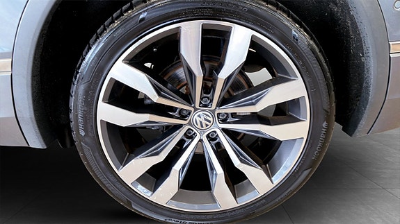 Volkswagen Tiguan 6 of 13