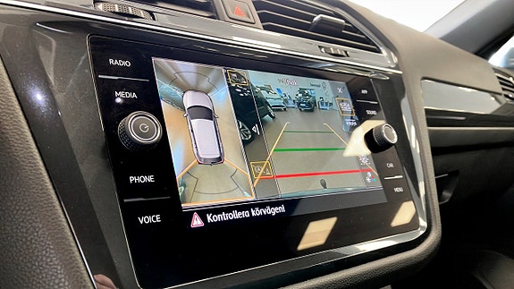 Volkswagen Tiguan 9 of 13