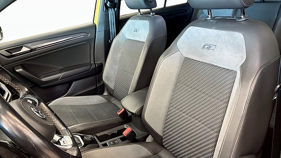 Volkswagen T-Roc 8 of 15