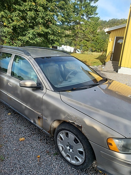 Volvo V70 6 of 6