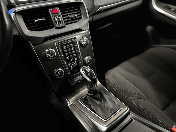 Volvo V40 17 of 22