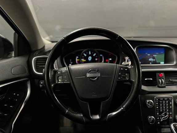 Volvo V40 15 of 22