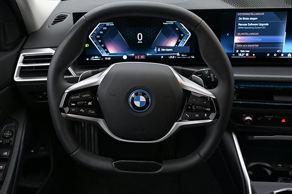 BMW 330e 7 of 27